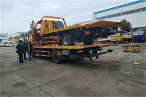 新干同城汽车补胎