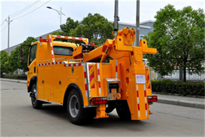 新干高速路拖车费